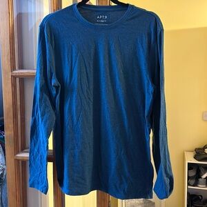 Men’s long sleeve tee
